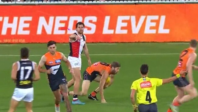 Dan McKenzie gave away a 50m penalty for pointing at the ground. Photo: Fox Sports