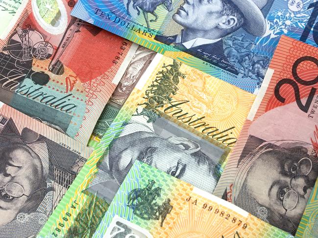 COST OF RUNNING A CAR  ..  Australian currency / note / cash
