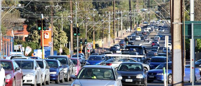 Traffic on Goodwood Road near the intersection of Springbank Road.