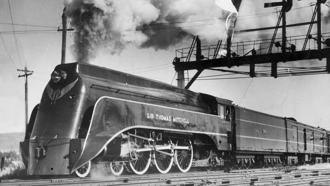 The Spirit of Progress leaves Albury for Melbourne. Picture: News Corp Australia