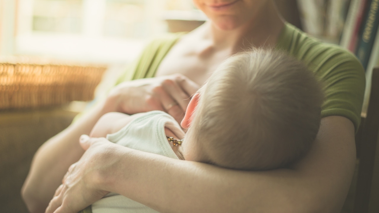 Breastfeeding mom ordered to use bottles in custody dispute with dad