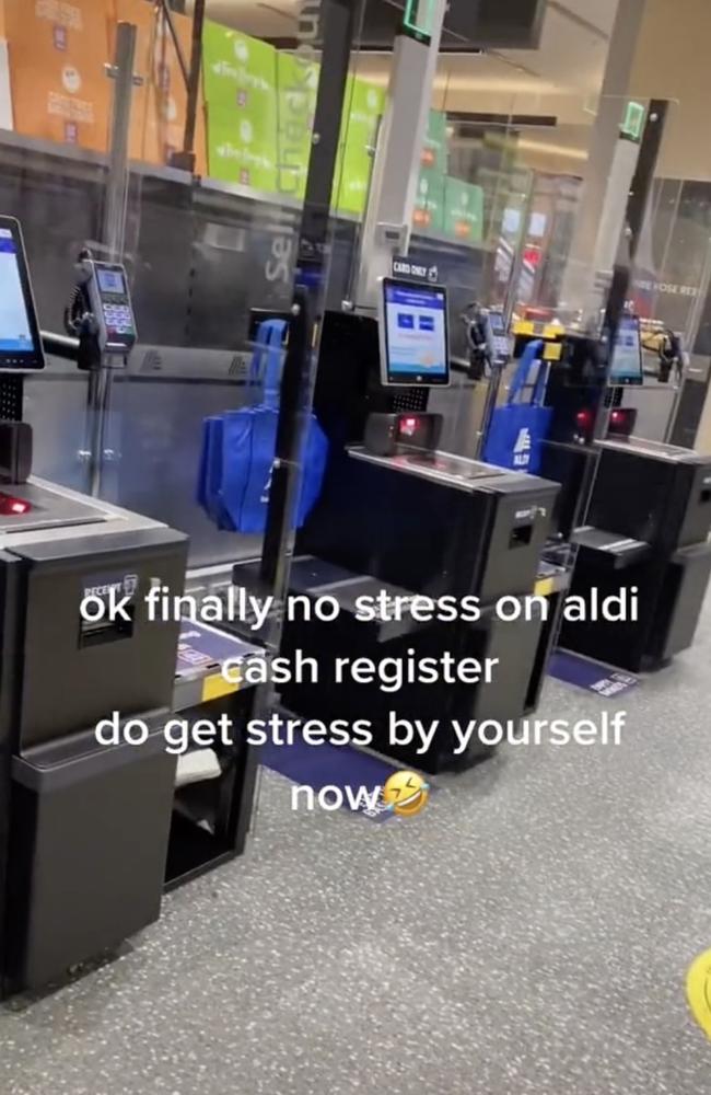 The self-serve check-outs are now installed in 10 NSW Aldi stores. Picture: TikTok/@parcesydeny.