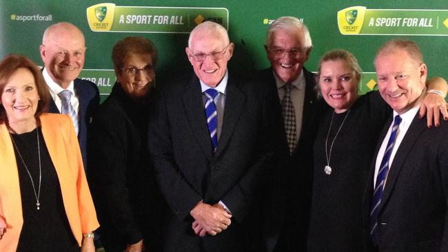 \Maureen Klumpp, Martin Klumpp, Margaret Dignam, Eric Dignam, Brian Freedman, Meegan Smith-Grant and Scott Grant celebrate after winning the Cricket Australia ‘Premier Grade Cricket Club of the Year’ Award in May 2017.