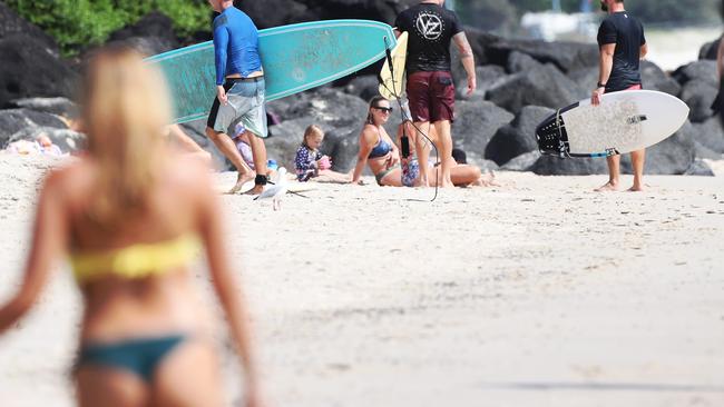 Crowds at Snapper Rocks.