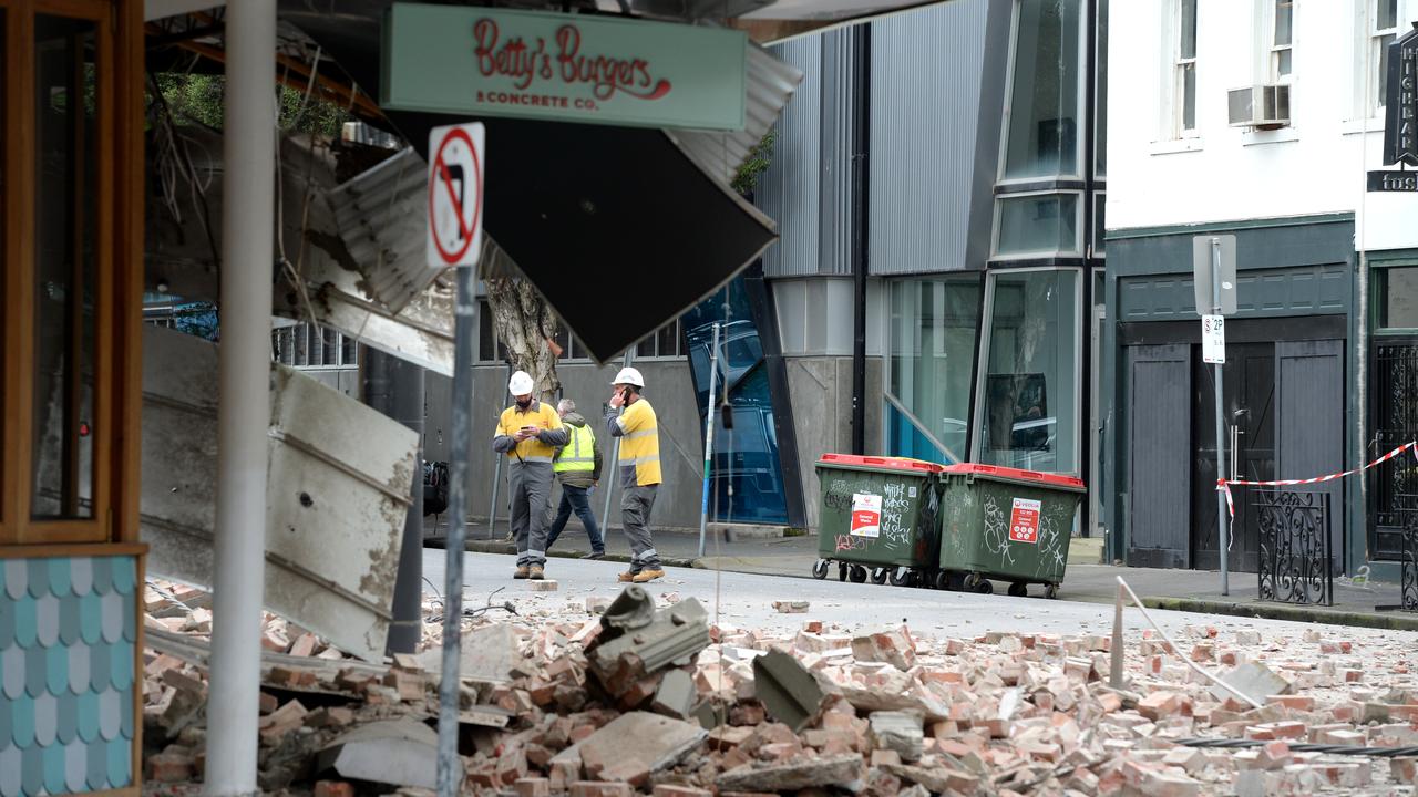 Building in Chapel Street were damaged during the quake. Picture: NCA NewsWire / Andrew Henshaw