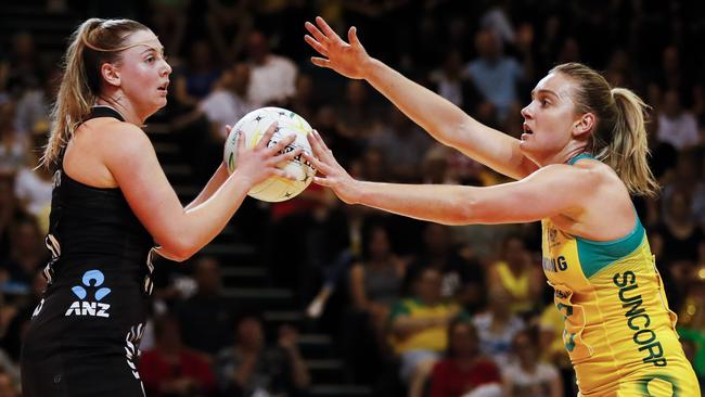 Gina Crampton of the Silver Ferns looks to pass on Wednesday night. Picture: AAP