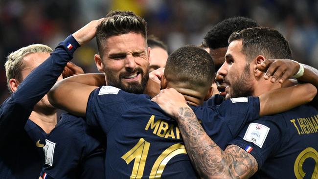 Olivier Giroud equals Thierry Henry’s French scoring record.