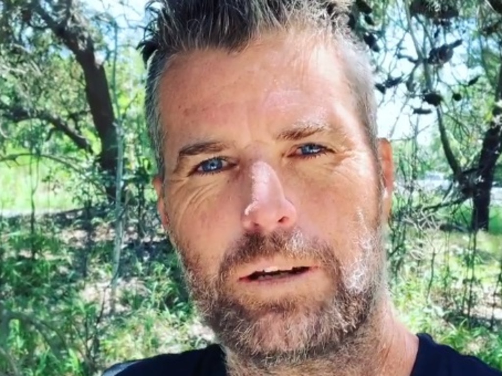 Experts say there is no use reasoning with conspiracy theorists such as Pete Evans. Picture: Instagram