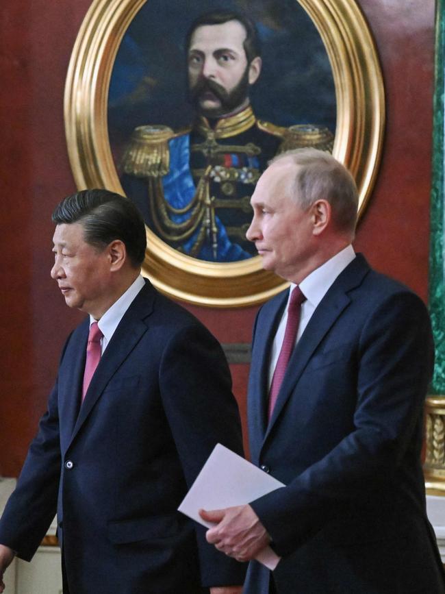 Vladimir Putin and Xi Jinping