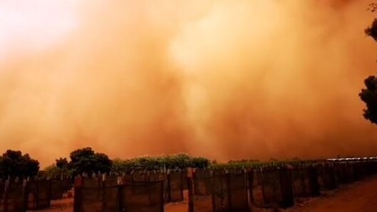 The dust storm rolling across Mildura for the second day in a row. Picture: Instagram