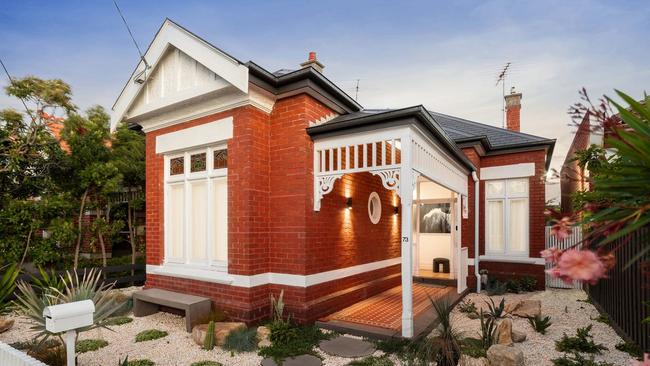 For sale with a $3.5m-$3.8m listed range, this Edwardian-era residence is located at<a href="https://www.realestate.com.au/property-house-vic-middle+park-144190400" title="www.realestate.com.au"> 73 Nimmo St, Middle Park.</a>