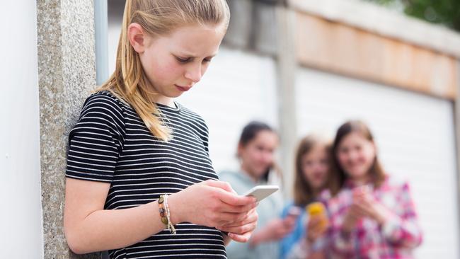 There are so many social media traps for our kids to haplessly fall into. Picture: iStock