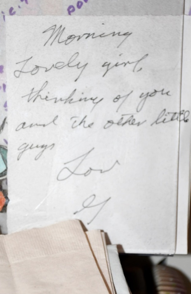 Hackman wrote several letters to his wife.