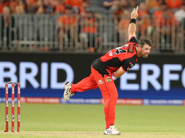 PERTH, AUSTRALIA - JANUARY 28: Dan Christian of the Renegades bowls during the Big Bash League match between the Perth Scorchers and the Melbourne Renegades at Optus Stadium on January 28, 2019 in Perth, Australia. (Photo by Paul Kane/Getty Images)