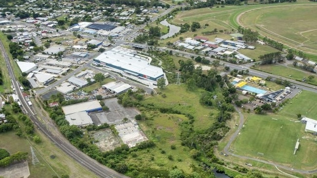 The three hectare site is zoned for local business, industry and sports and recreation.