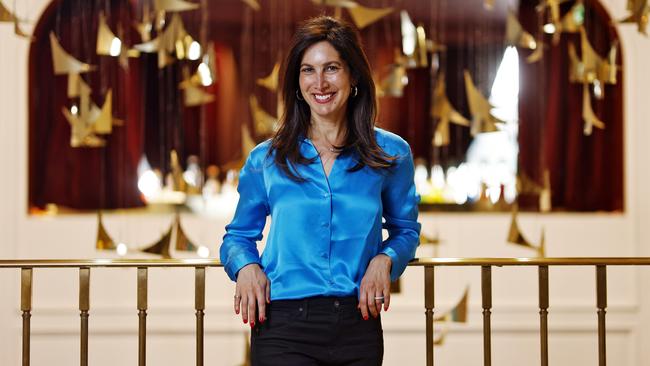 Ms Sachs won an Emmy Award before making October 8.