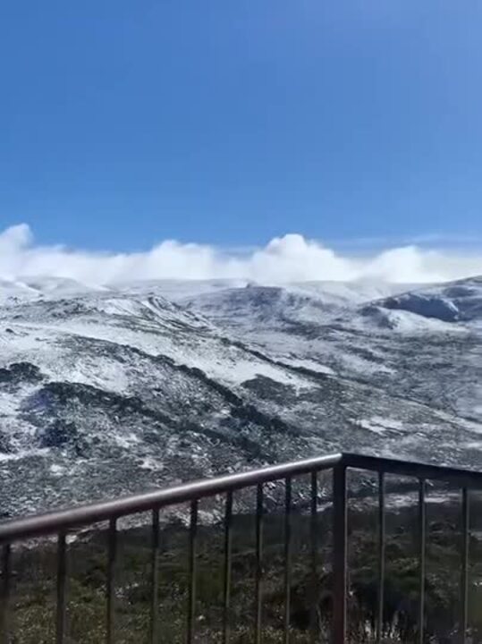 Australians Shiver as Winter Brings Snow for Ski Season