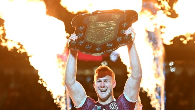 Daly Cherry-Evans lifts the shield. Photo by Bradley Kanaris/Getty Images