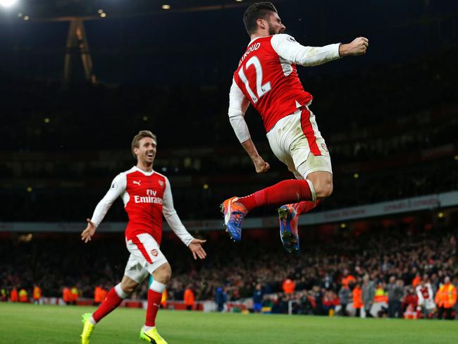 Olivier Giroud (R) has endured a frustrating season with Arsenal.