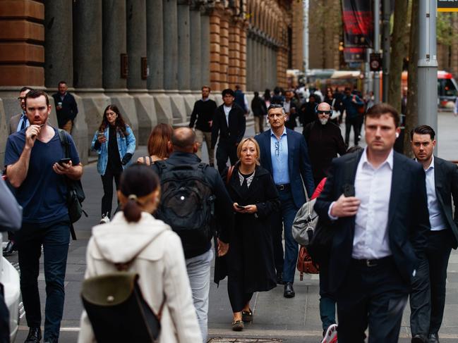 SYDNEY, AUSTRALIA - NewsWire Photos SEPTEMBER 12, 2024: City workers make the morning commute on Thursday. Picture: NewsWire / Nikki Short