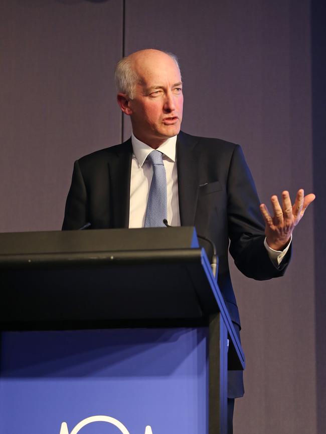 Sir David Higgins delivers the 2017 Bradfield Oration. Picture: Richard Dobson