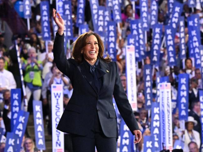 US Vice President and 2024 Democratic presidential candidate Kamala Harris waves as she arrives to speak on the fourth and last day of the Democratic National Convention (DNC) in Chicago. Picture: Robyn Beck / AFP