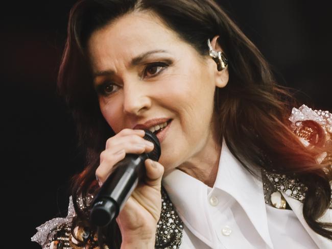 MELBOURNE, AUSTRALIA - DECEMBER 10: Tina Arena performs at Melbourne Cricket Ground on December 10, 2022 in Melbourne, Australia. (Photo by Naomi Rahim/WireImage)