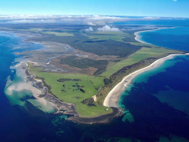 Robbins Island, far northwest Tasmania, where there are plans for a 100-turbine wind farm. Credit: Bob Brown Foundation.