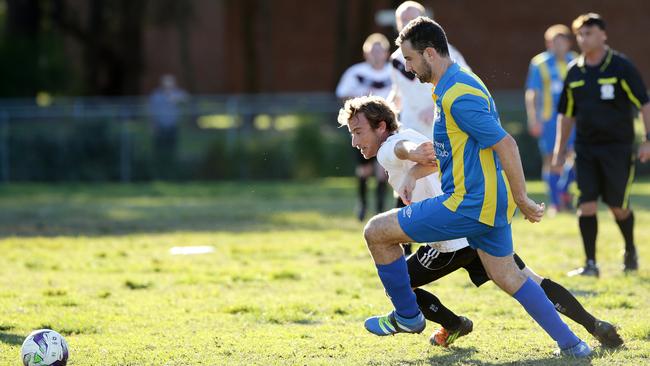 Action from a game between Dee Why versus Seaforth.