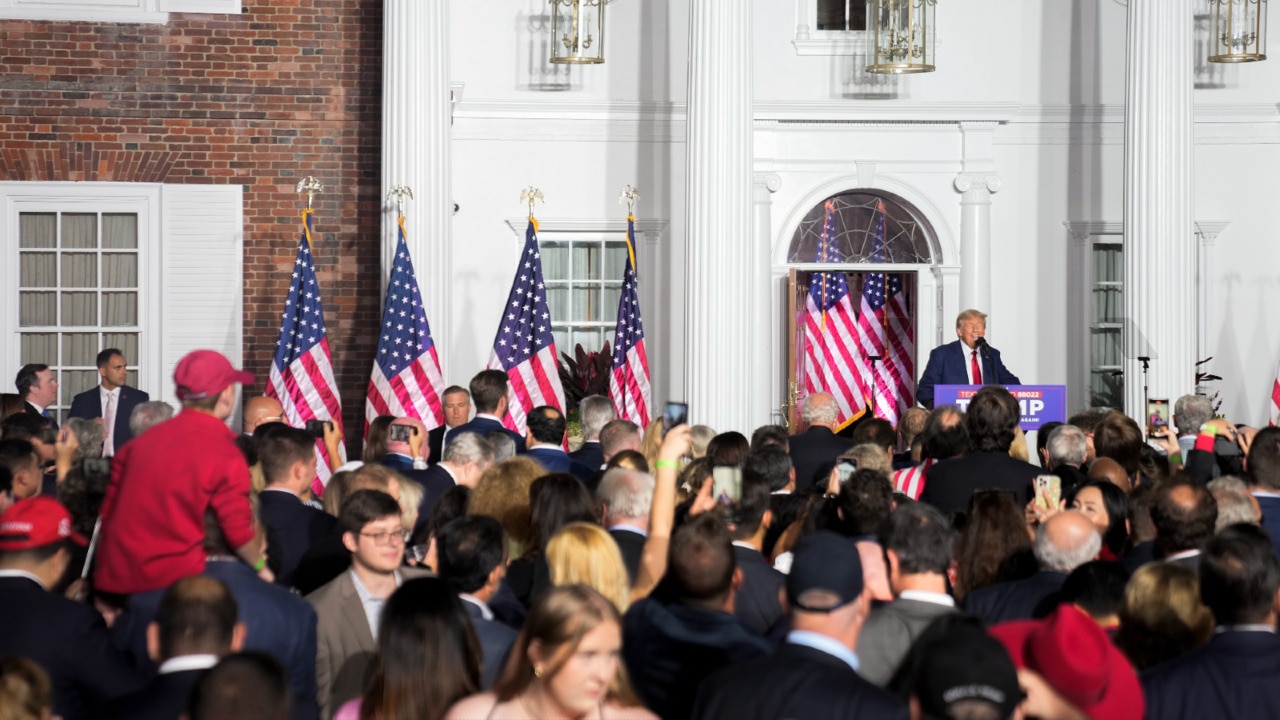 Crowd Cheers And Chants ‘happy Birthday’ To Former President Trump 