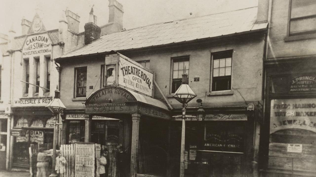 King St entrance to the Theatre Royal in 1882. Picture: State Library of NSW