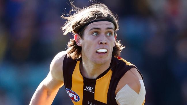 LAUNCESTON, AUSTRALIA - AUGUST 13: Will Day of the Hawks in action during the 2023 AFL Round 22 match between the Hawthorn Hawks and the Western Bulldogs at University of Tasmania Stadium on August 13, 2023 in Launceston, Australia. (Photo by Michael Willson/AFL Photos via Getty Images)