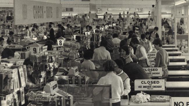 Checkouts at the East Burwood Kmart in 1969.