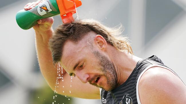 Lynden Dunn has vowed to bust back into Collingwood’s best 22. Picture: AAP