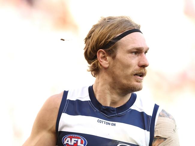 PERTH, AUSTRALIA - AUGUST 10: Tom Stewart of the Cats in action during the round 22 AFL match between Fremantle Dockers and Geelong Cats at Optus Stadium, on August 10, 2024, in Perth, Australia. (Photo by Paul Kane/Getty Images)