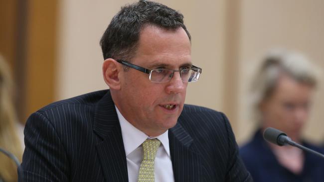 Solicitor-General Justin Gleeson calls for Brandis advice change to be ...