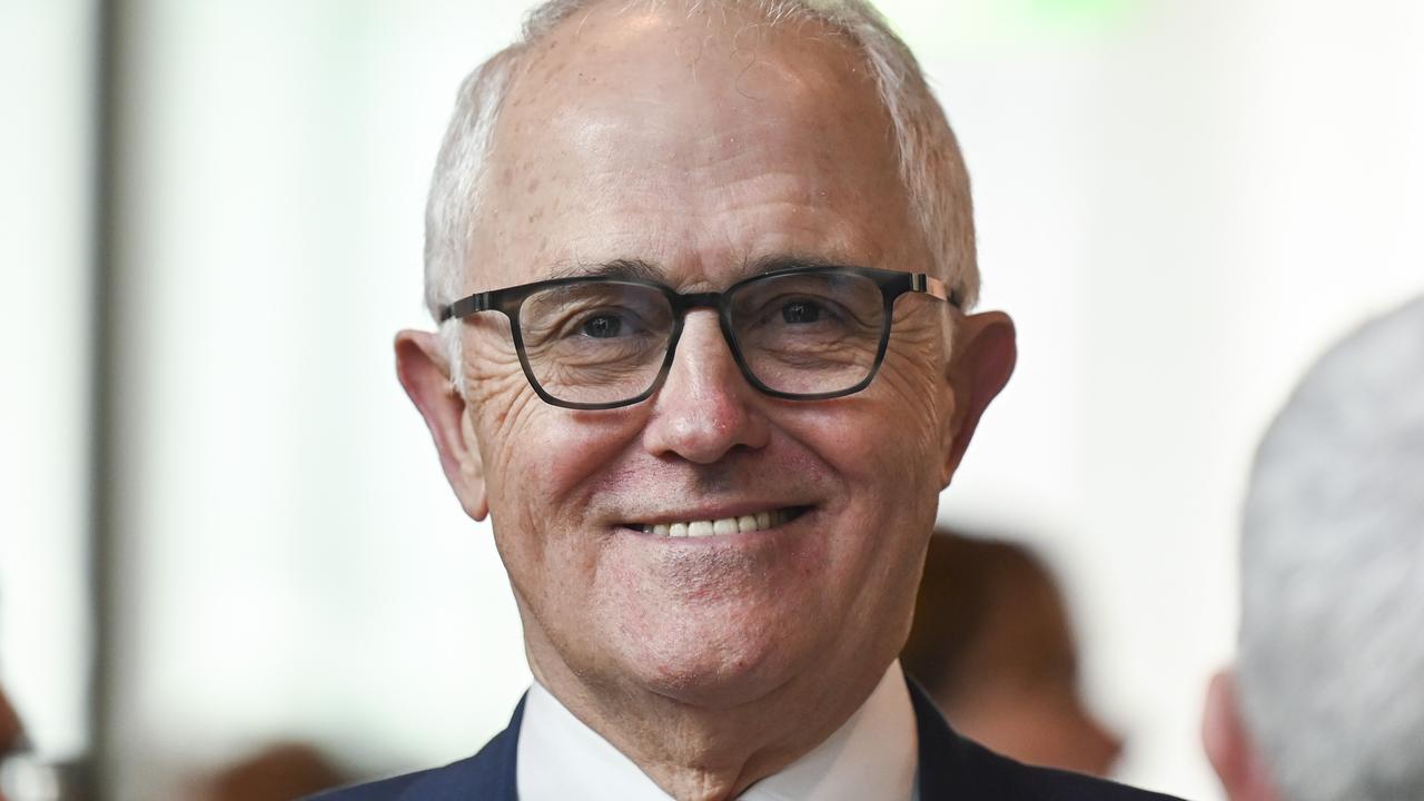 ‘Good week to tell the truth’: Defiant Turnbull turns on ABC after Trump row