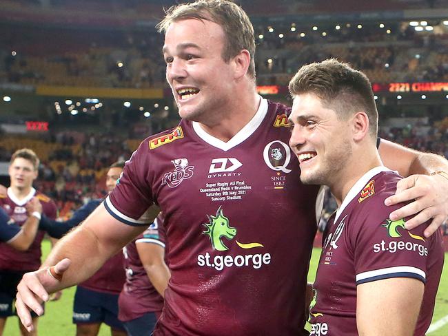 BRISBANE, AUSTRALIA - MAY 08: Harry Wilson and James O'Connor of the Reds celebrate winning the Super RugbyAU Final match between the Queensland Reds and the ACT Brumbies at Suncorp Stadium, on May 08, 2021, in Brisbane, Australia. (Photo by Jono Searle/Getty Images)