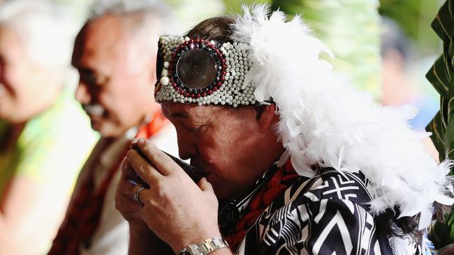 All Blacks coach Steve Hansen drinks kava during a ceremony making him a Honorary High Chief Of Vaiala.