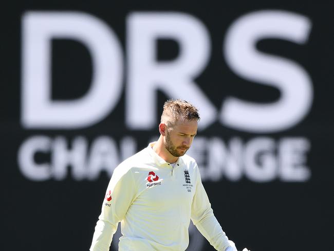 Joe Root ordered Mark Stoneman to stay on the field after being given out.