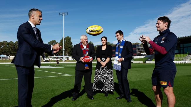 South Australian Premier Peter Malinauskas and Lachie Neale at Summit Sports Park. Picture: Michael Willson/AFL Photos