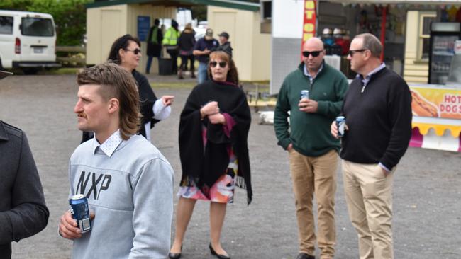 Hamilton Cup Races 2022 - Crowd gather around while the Fashions on the Field competition runs.