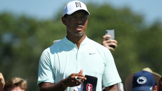 Tiger Woods on fire at the BMW Championship.