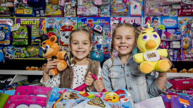 Mia Gardner, 6, and Billie Frampton, 6, are ready for the showbags at this year's Gold Coast Show being held at Broadwater Parklands. Picture: Jerad Williams