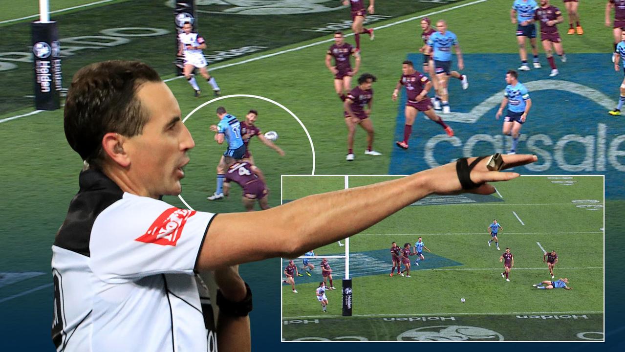 The referee awards a penalty try to NSW.