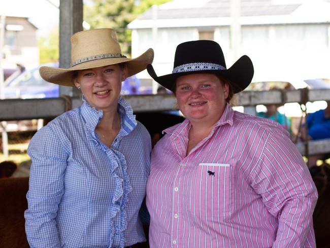 Abby Dwight-Nowland and Tamika Schiltz at the 2023 Murgon Show.