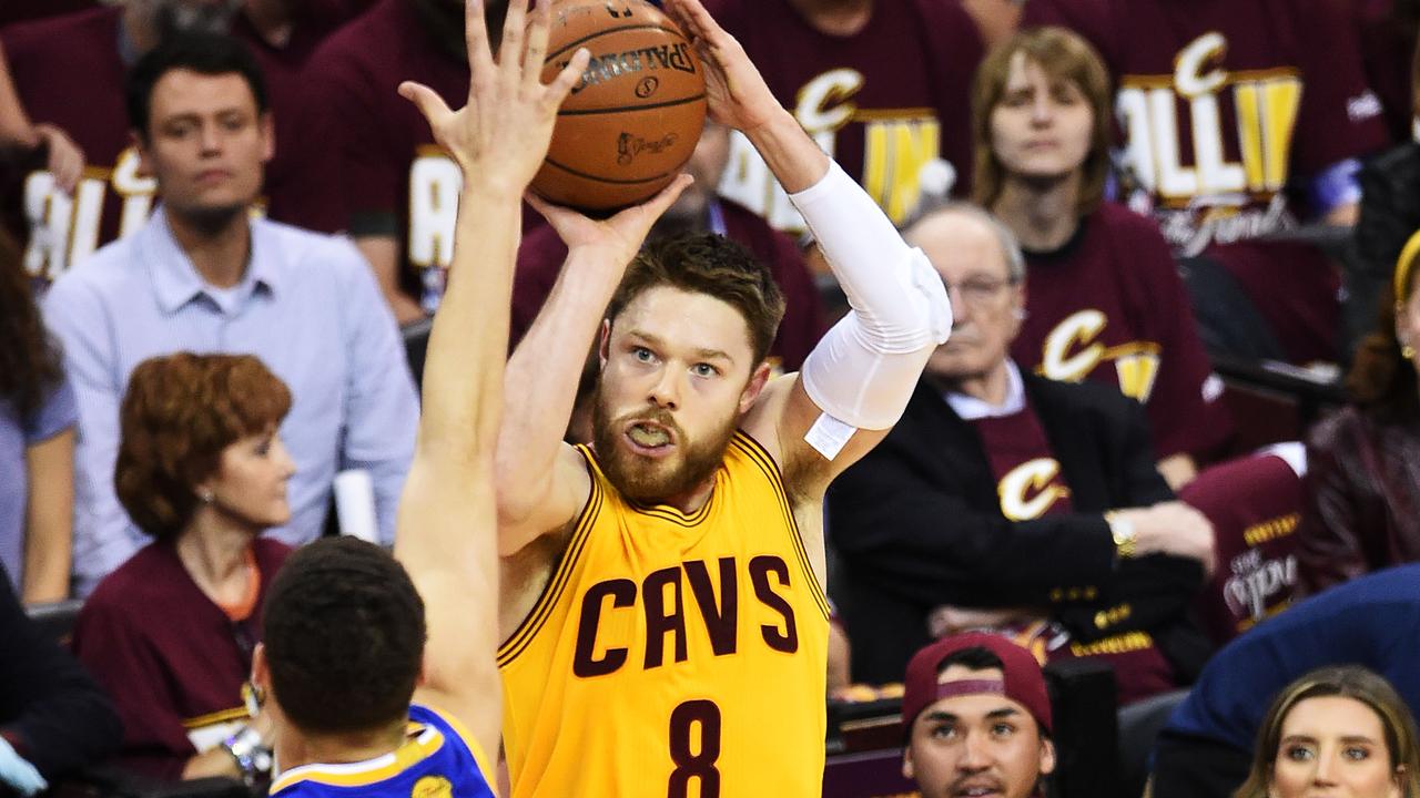 Matthew dellavedova clearance jersey