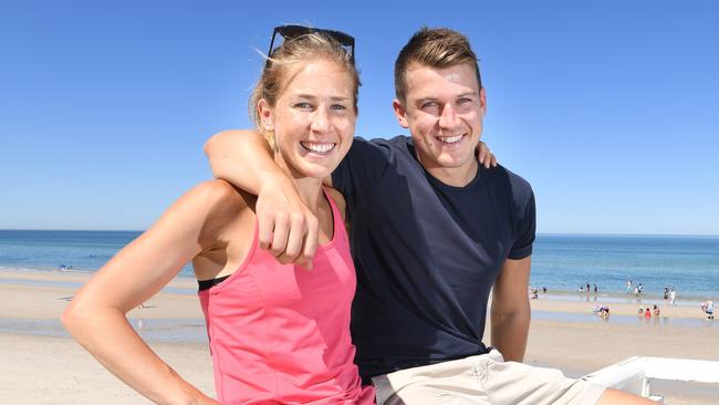 Jess and Jack Trengove catch up at Henley Square. Picturne: Tricia Watkinson