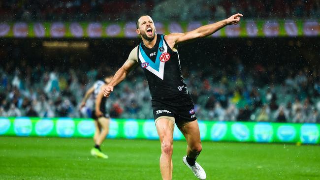 Travis Boak’s mother has arrived in Adelaide and is in hotel quarantine ahead of the Power’s finals campaign. Picture: Daniel Kalisz (Getty)