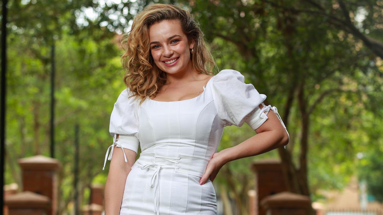 Im A Celebrity 2021 Winner Abbie Chatfield On Instagram Body Positivity Daily Telegraph